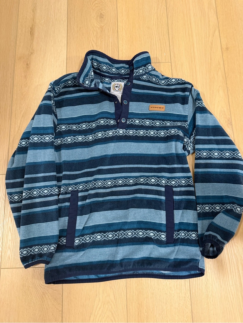 Cinch Women’s Blue Striped Zip Fleece Pullover